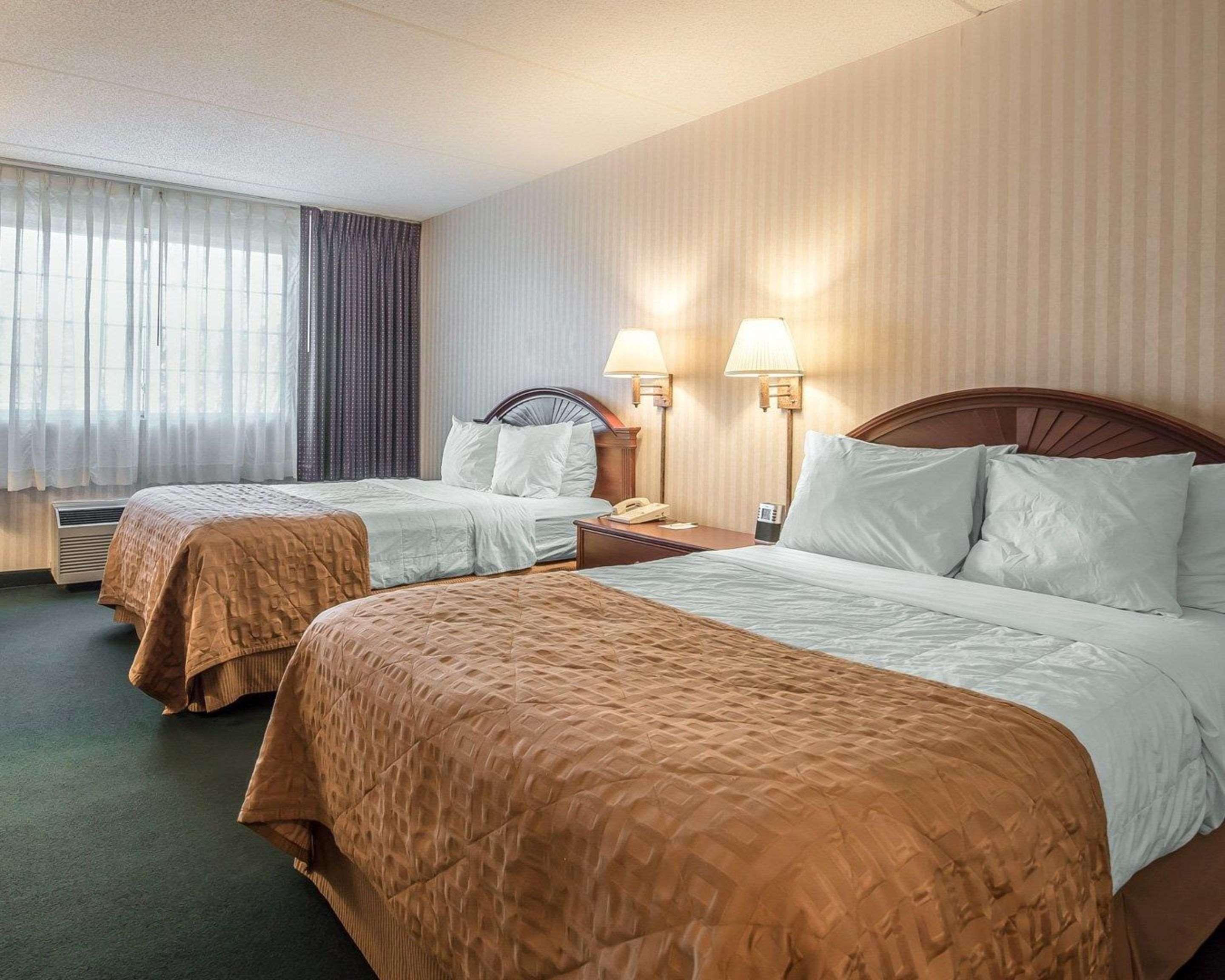 The Marx Hotel - Downtown - University Area Онеонта Экстерьер фото