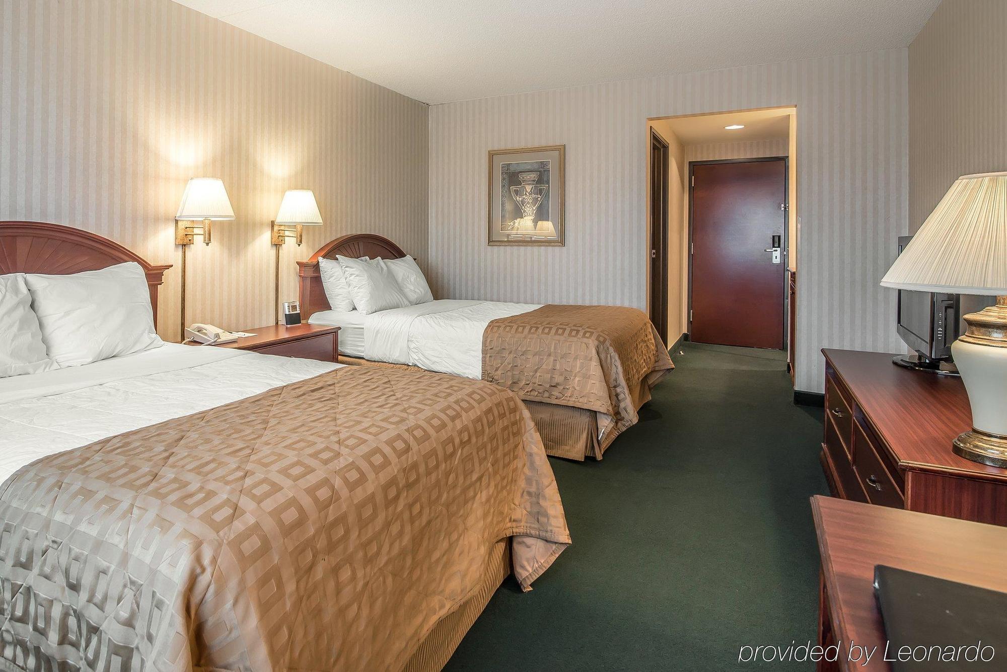 The Marx Hotel - Downtown - University Area Онеонта Экстерьер фото